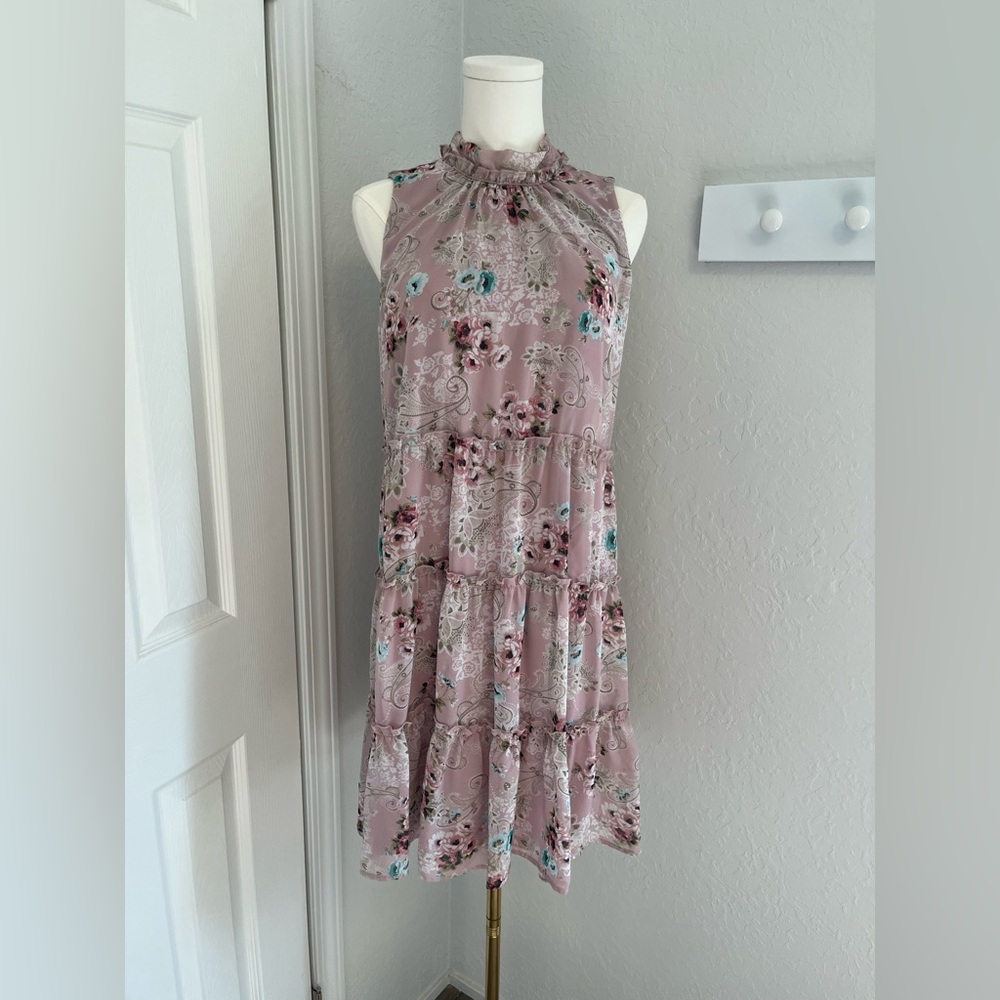 Dusty pink floral Sleeveless Dress